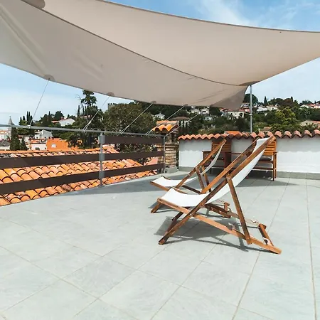 Kat-y Terrace With Excellent View *
