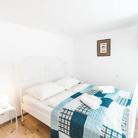 Kat-y Terrace With Excellent View Apartman Piran